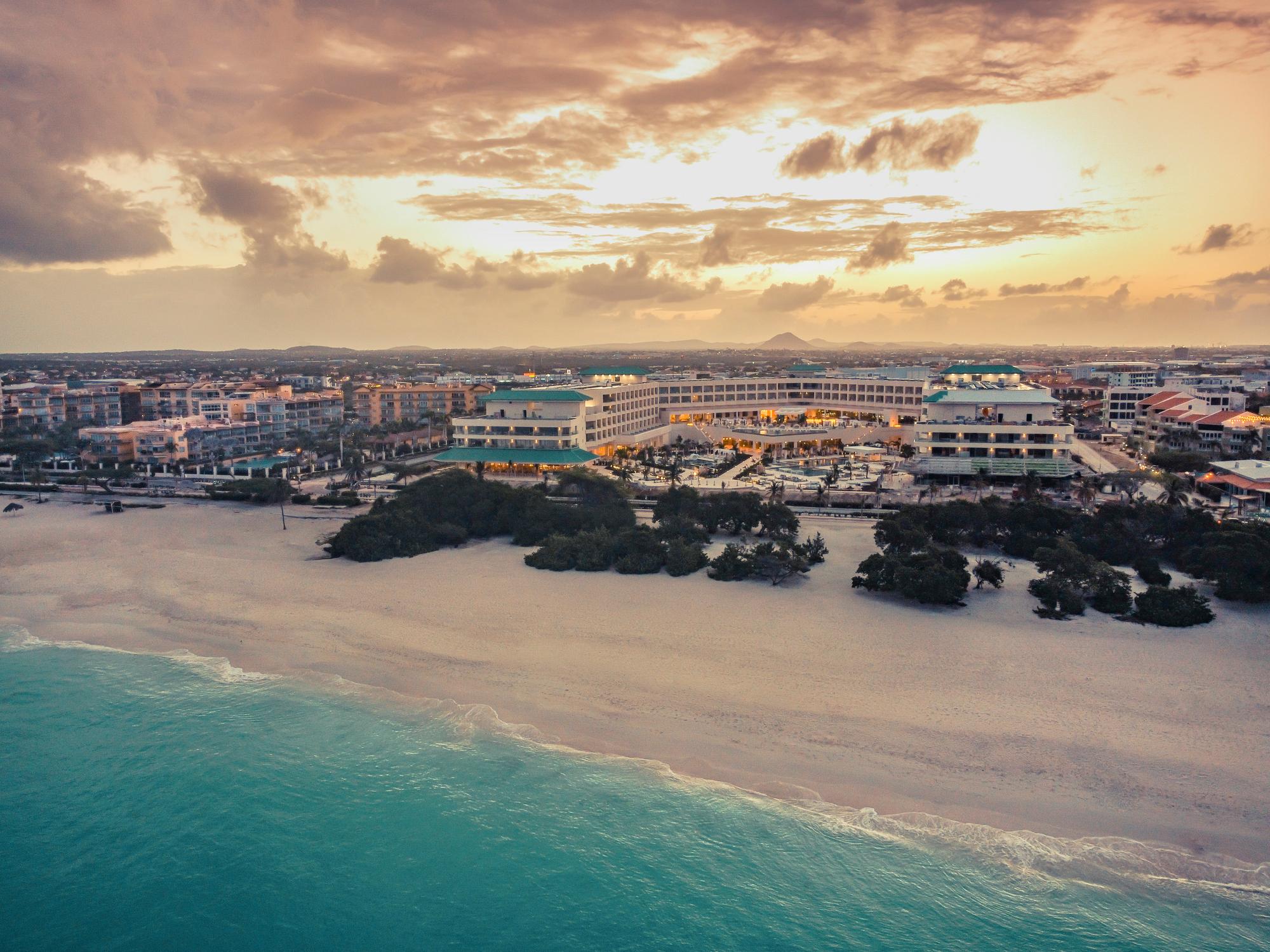 Discover JOIA Aruba by Iberostar - background banner